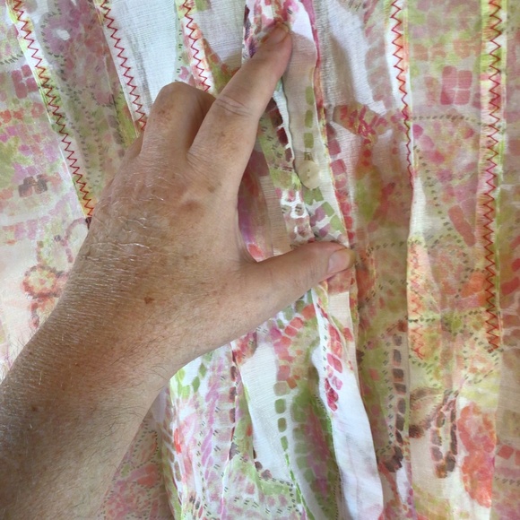 Coldwater Creek Women’s Blouse Size XL Semi-Sheer Abstract Floral Pleated Front - Picture 9 of 14